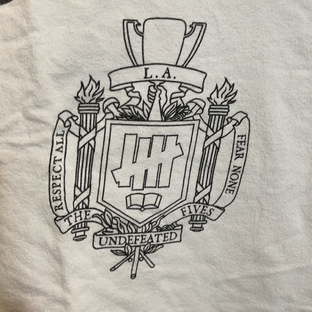 Undefeated Logo Tee - Picture 2 of 6